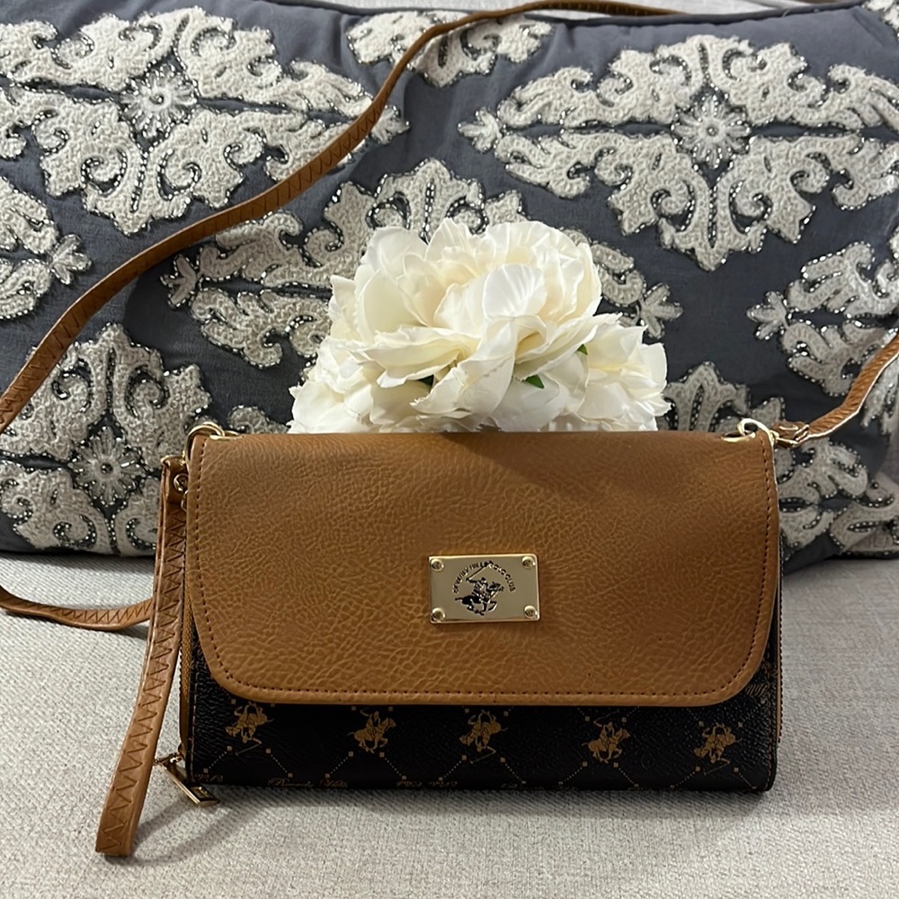 Beverly Hills Polo Club Wallet Wristlet Crossbody